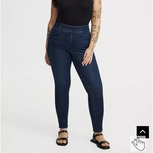 Torrid Lean Jean mid rise 0